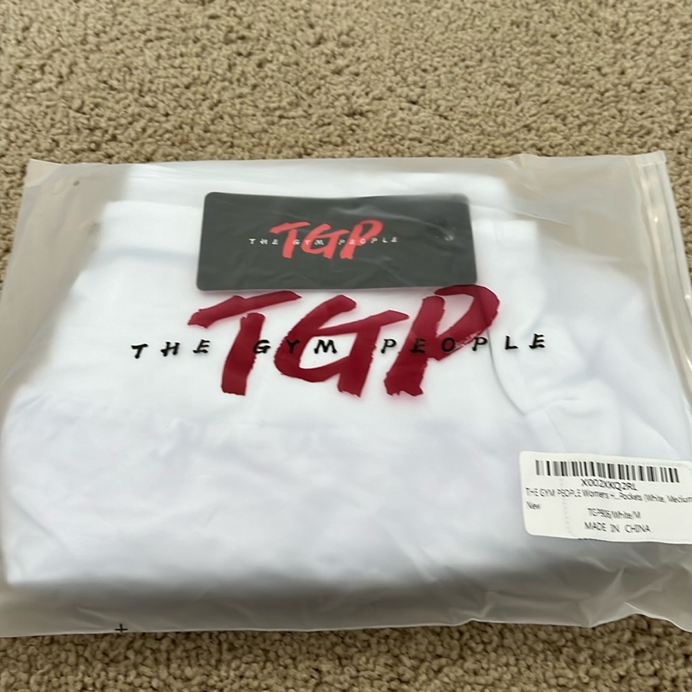 The Gym People/white shorts/size M